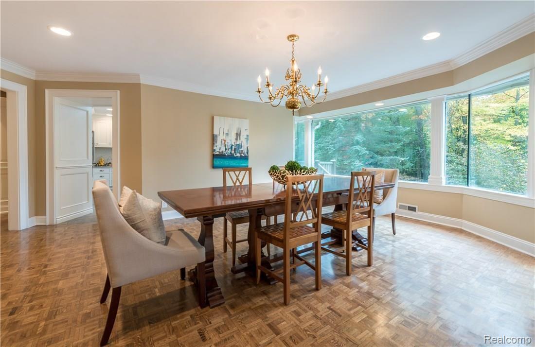 570 Haverhill Road Bloomfield Hills, MI 48304 - Photo 8 of 32 Dining Room