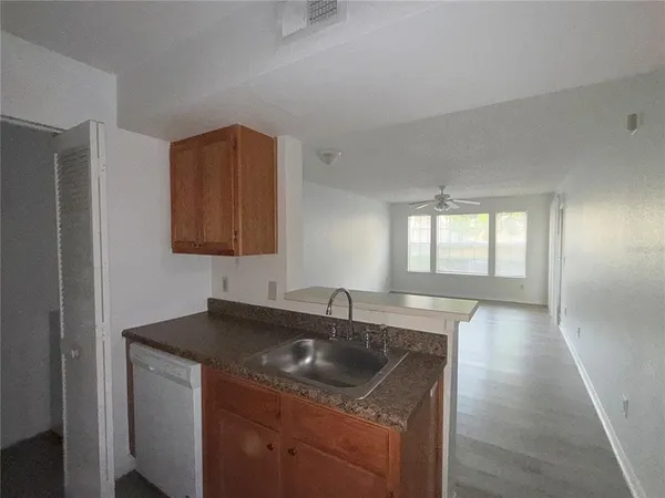 $128,000 | 1025 South Hiawassee Road, Unit 2216, Orlando, FL 32835