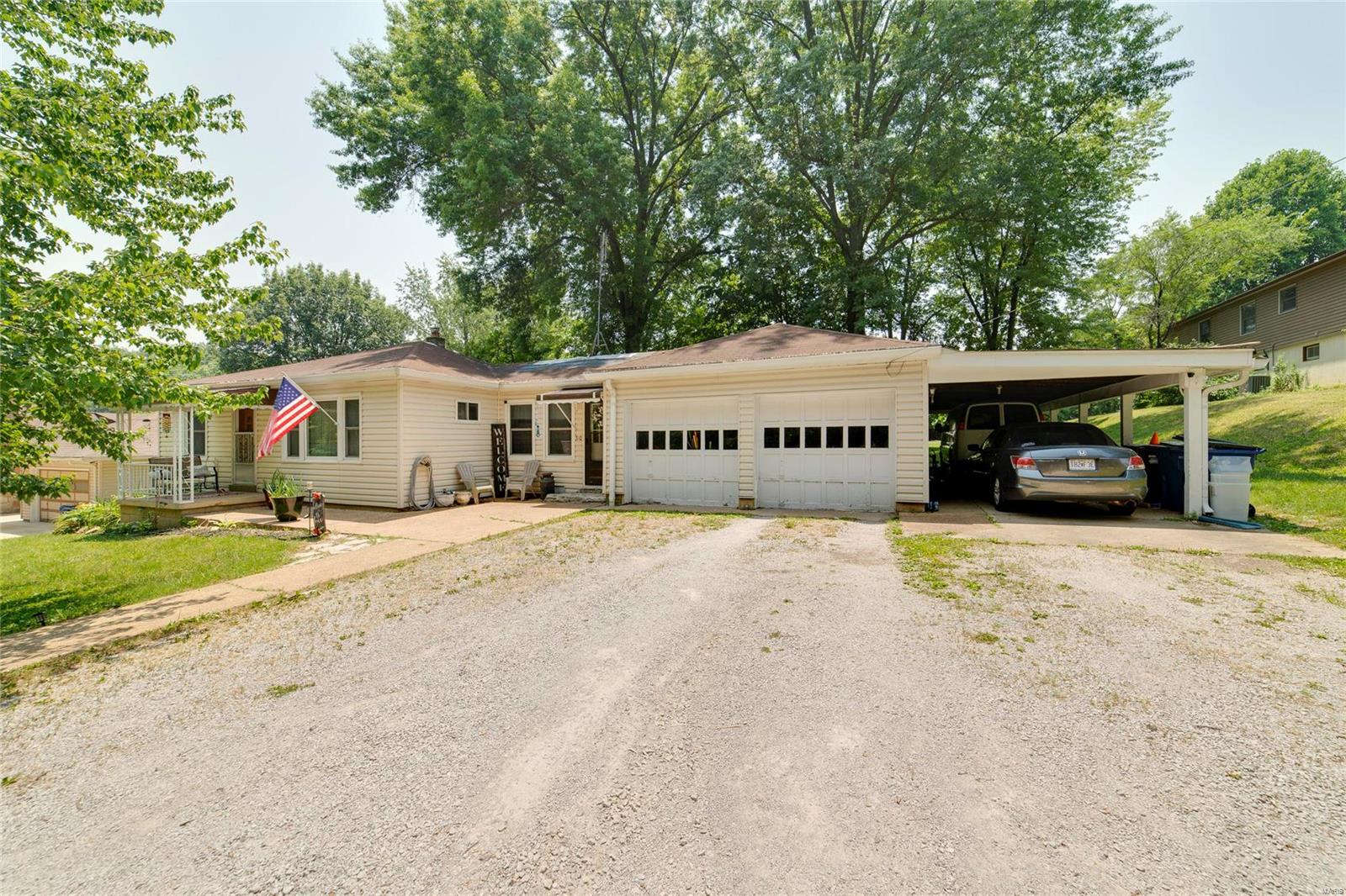 310 Cliff Cave Road St. Louis, MO 63129 - Photo 3 of 39