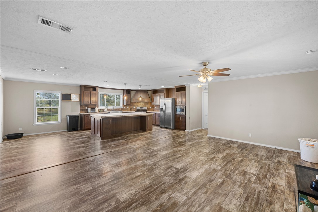 9556 West Henry Prairie Road Hearne, TX 77859 - Photo 10 of 42 Gallery Image 10