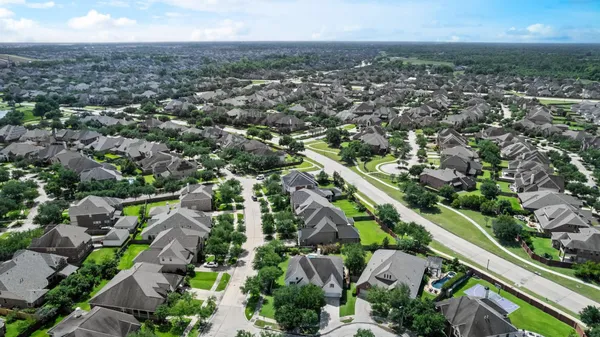 an aerial view of multiple house