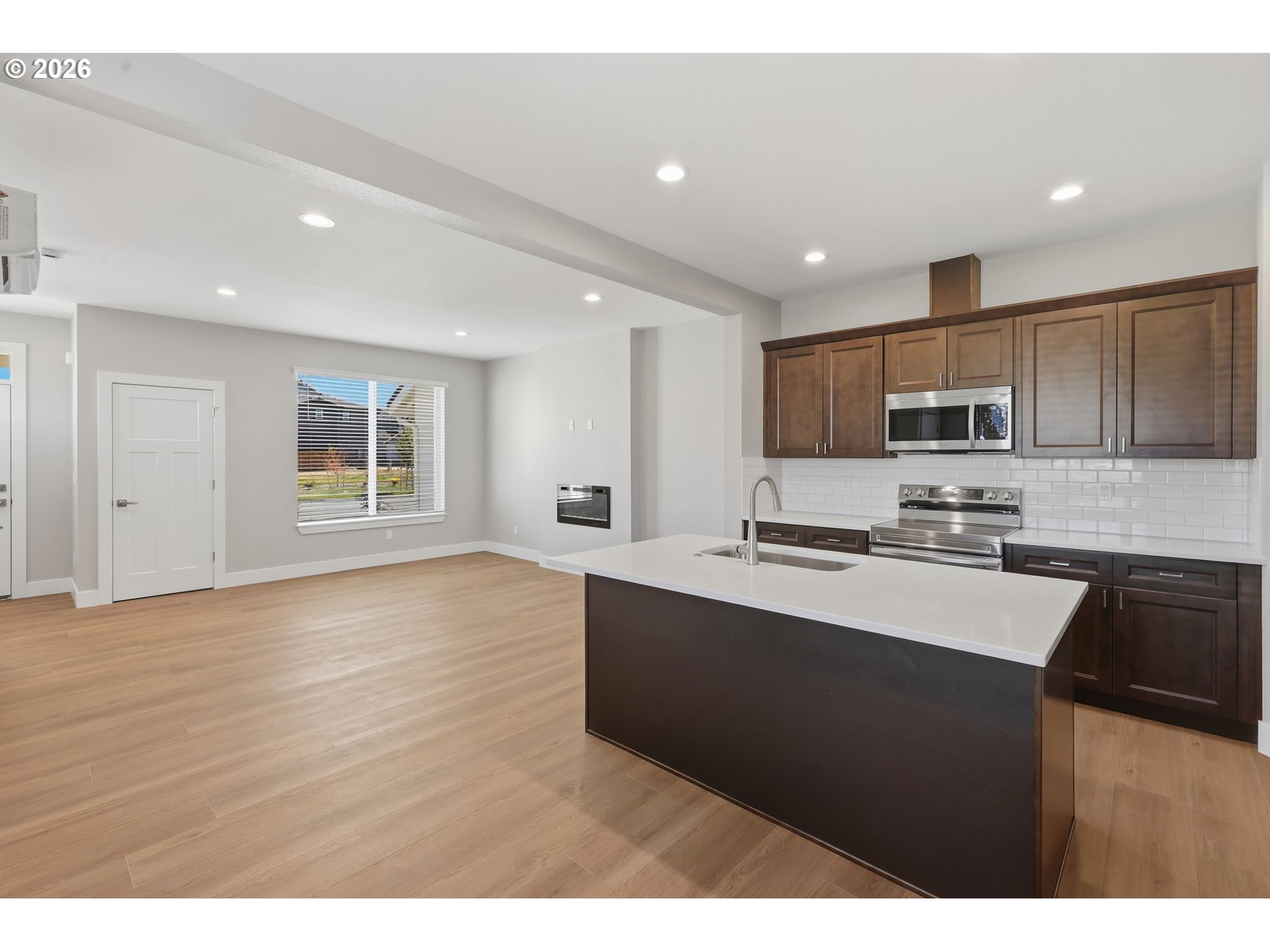 4003 Southwest Royal Avenue Gresham, OR 97080 - Photo 16 of 48