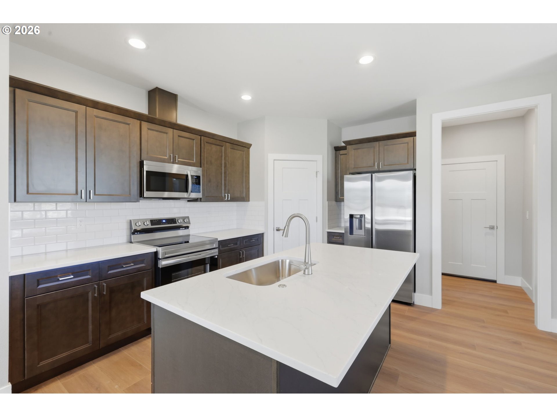 4003 Southwest Royal Avenue Gresham, OR 97080 - Photo 19 of 48