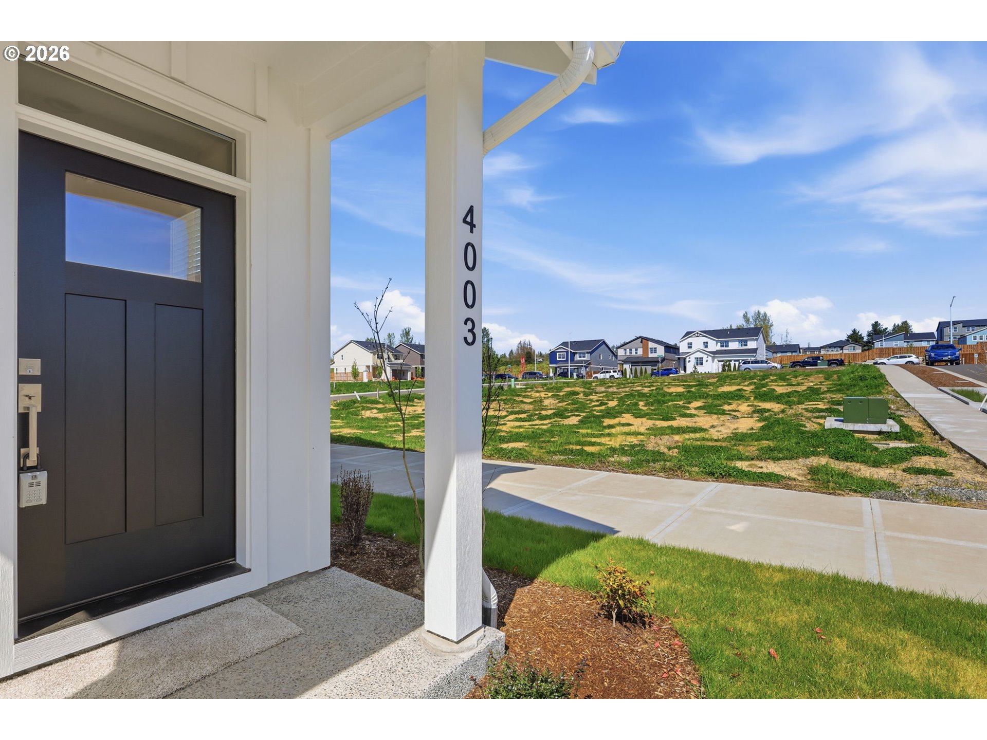 4003 Southwest Royal Avenue Gresham, OR 97080 - Photo 5 of 48