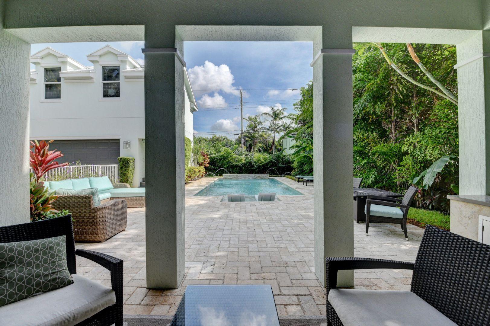 211 Northwest 10th Street Boca Raton, FL 33432 - Photo 28 of 43 Porch to Pool