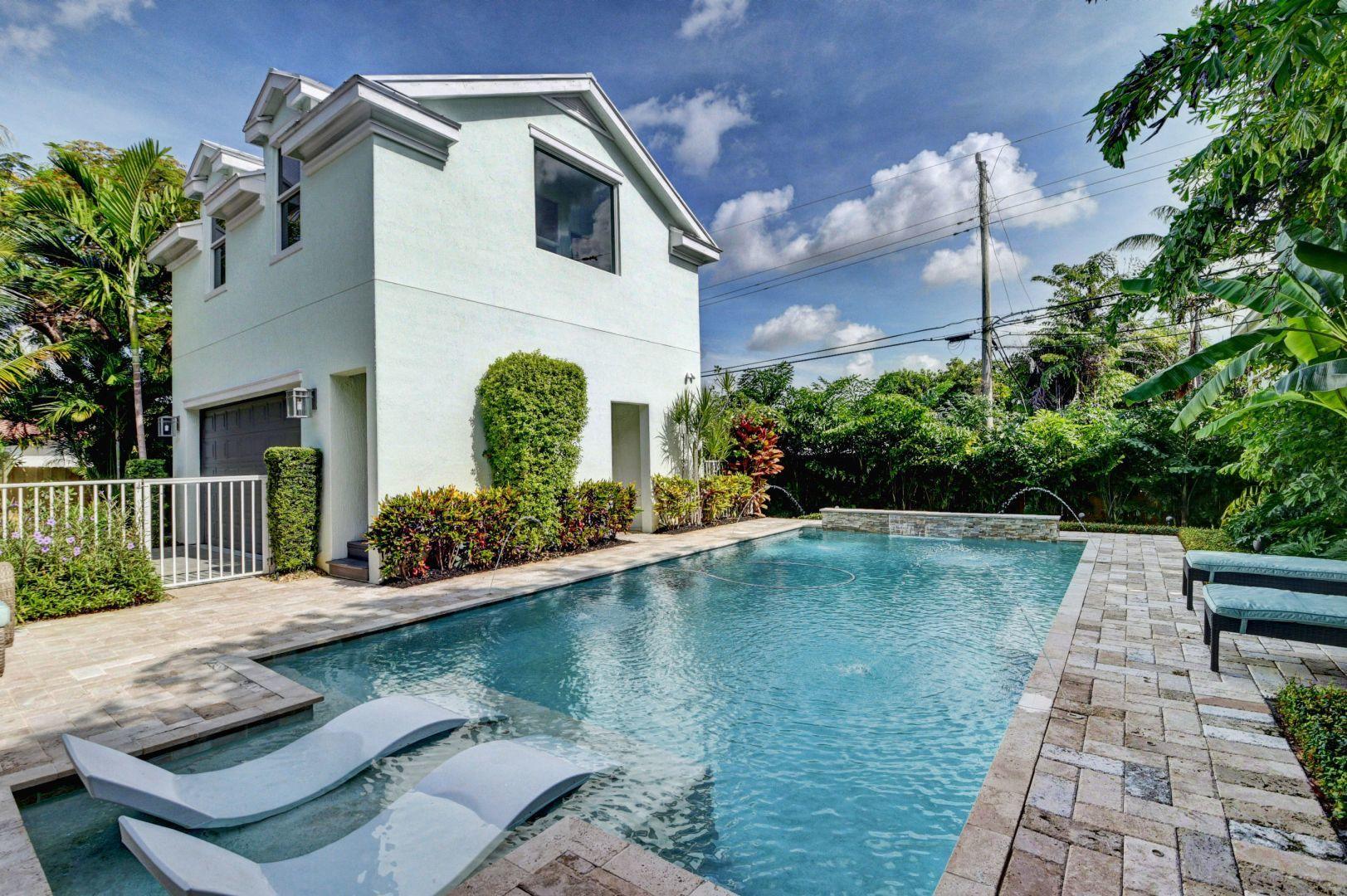 211 Northwest 10th Street Boca Raton, FL 33432 - Photo 35 of 43 Guest House/Pool