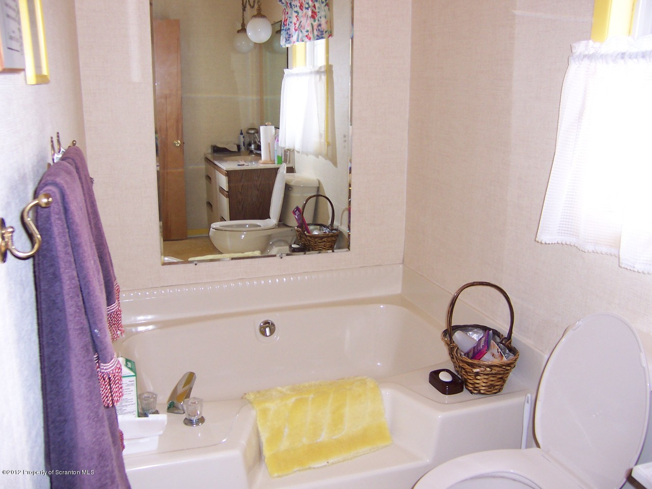 195 Cross Road Pleasant Mount, PA 18453 - Photo 8 of 12 Gallery Image 8