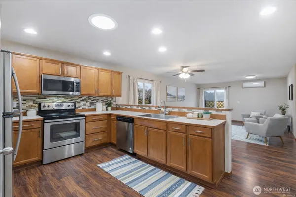 $3,000 | 11629 58th Drive Northeast, Marysville, WA 98271