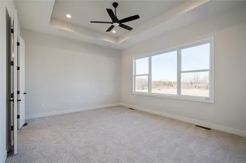 $750,950 | 8996 Shady Bend Road, Lenexa, KS 66227