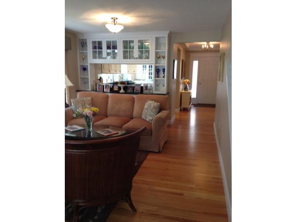 20 Old Bay Road New Castle, NH 03854 - Photo 12 of 29 Gallery Image 12