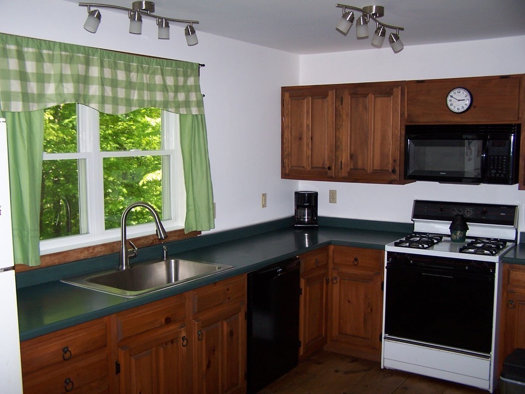 995 Willis Road Phillipston, MA 01331 - Photo 10 of 30