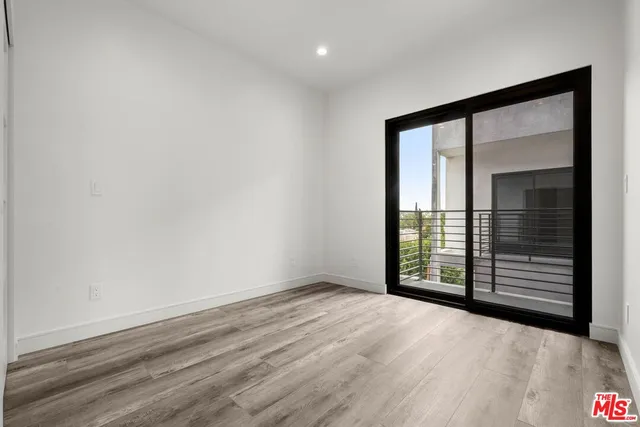 $6,995 | 1920 South Sherbourne Drive, Unit 1920 & 1/2, Los Angeles, CA 90034