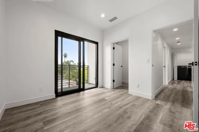 $6,995 | 1920 South Sherbourne Drive, Unit 1920 & 1/2, Los Angeles, CA 90034