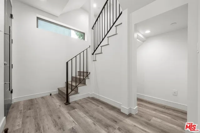 $6,995 | 1920 South Sherbourne Drive, Unit 1920 & 1/2, Los Angeles, CA 90034