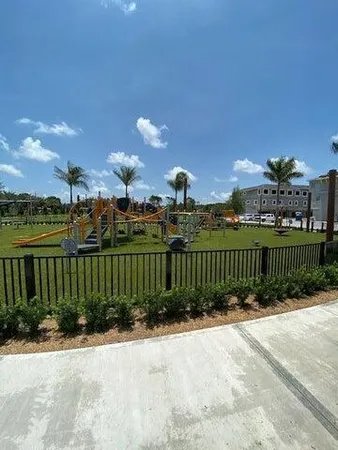 $4,700 | 8086 Hobbes Way, Palm Beach Gardens, FL 33418