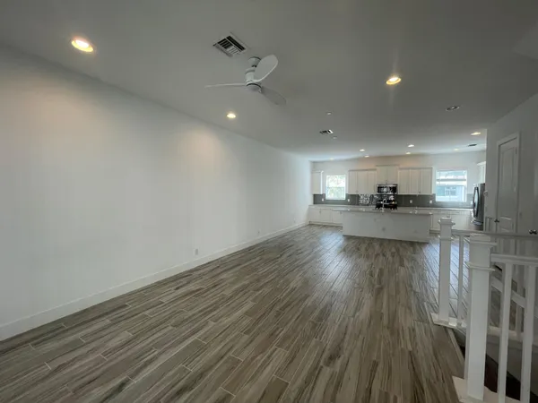 $4,700 | 8086 Hobbes Way, Palm Beach Gardens, FL 33418