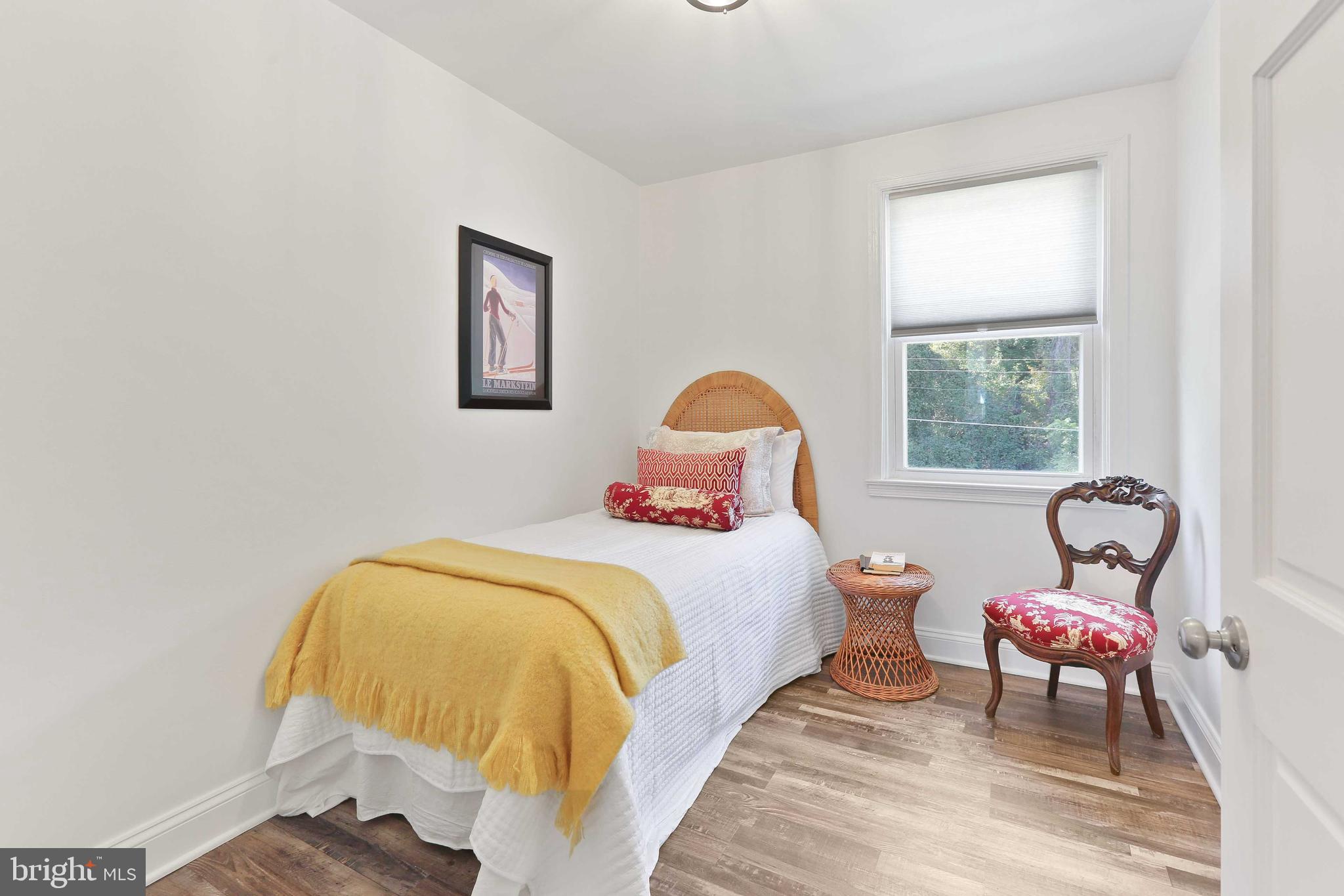 518 Random Road Baltimore, MD 21229 - Photo 21 of 56 Smallest 2nd floor bedroom facing woods