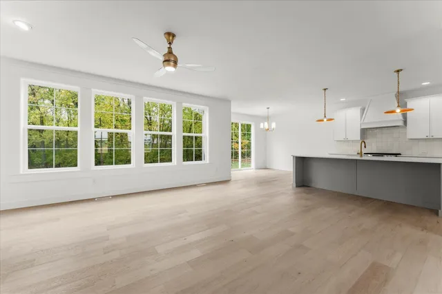 $599,900 | 1401 Ravenwood Drive, Mahomet, IL 61853