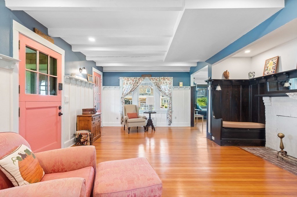 43 Beacon Road Hull, MA 02045 - Photo 8 of 40 Gallery Image 8