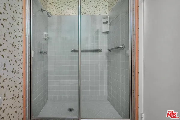 $1,895,000 | 260 North Bundy Drive, Los Angeles, CA 90049