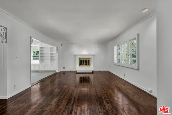 $1,895,000 | 260 North Bundy Drive, Los Angeles, CA 90049
