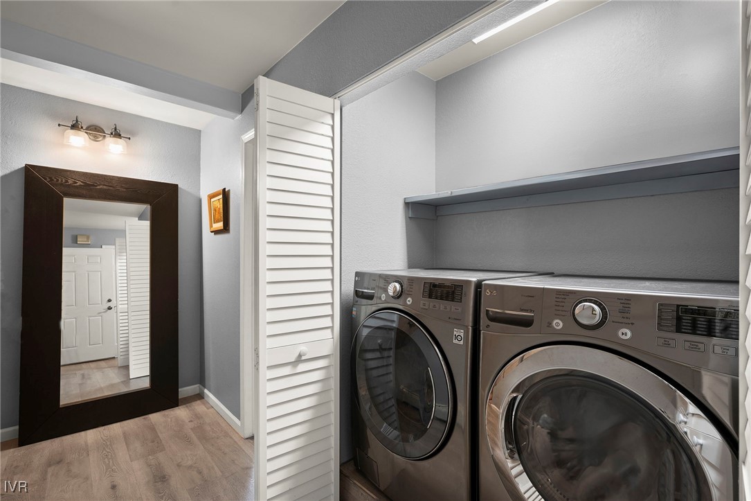830 Oriole Way, Unit 7 Incline Village, NV 89451 - Photo 28 of 29 Laundry