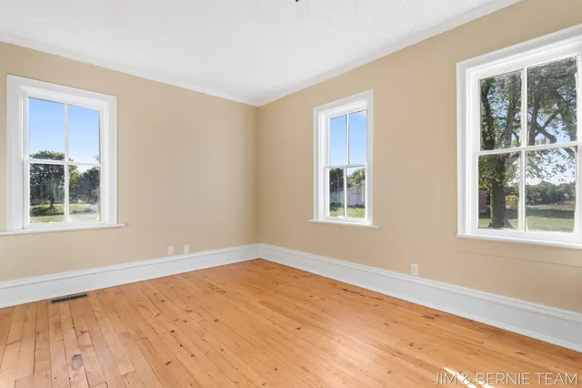 $389,900 | 5014 136th Avenue, Hamilton, MI 49419