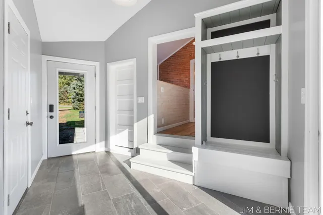 $389,900 | 5014 136th Avenue, Hamilton, MI 49419