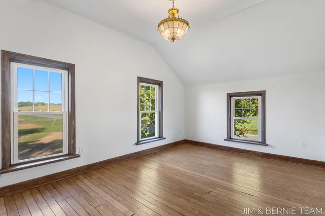 $389,900 | 5014 136th Avenue, Hamilton, MI 49419