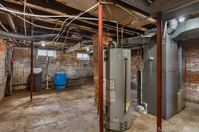 $389,900 | 5014 136th Avenue, Hamilton, MI 49419