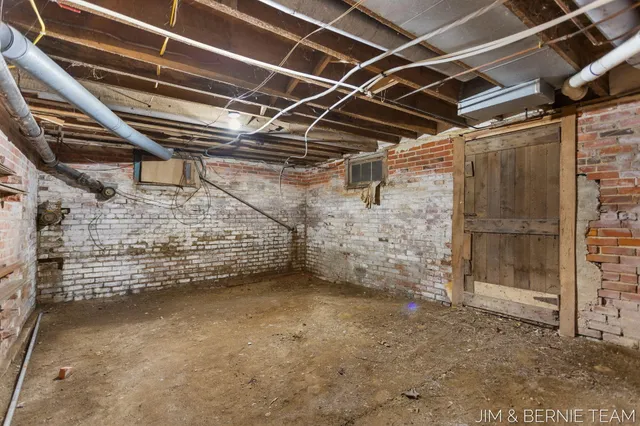 $389,900 | 5014 136th Avenue, Hamilton, MI 49419