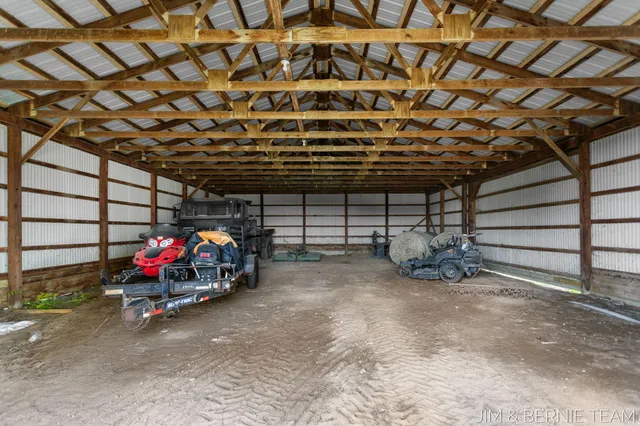 $389,900 | 5014 136th Avenue, Hamilton, MI 49419