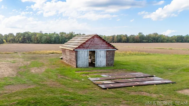 $389,900 | 5014 136th Avenue, Hamilton, MI 49419