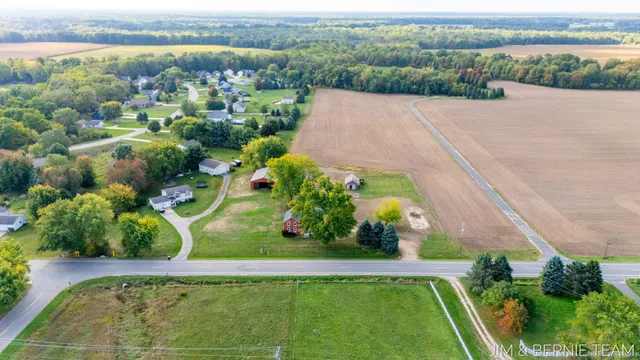 $389,900 | 5014 136th Avenue, Hamilton, MI 49419