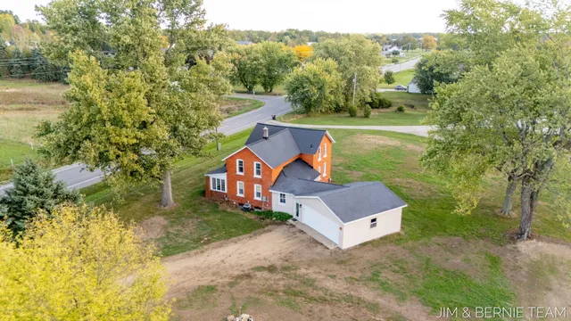 $389,900 | 5014 136th Avenue, Hamilton, MI 49419