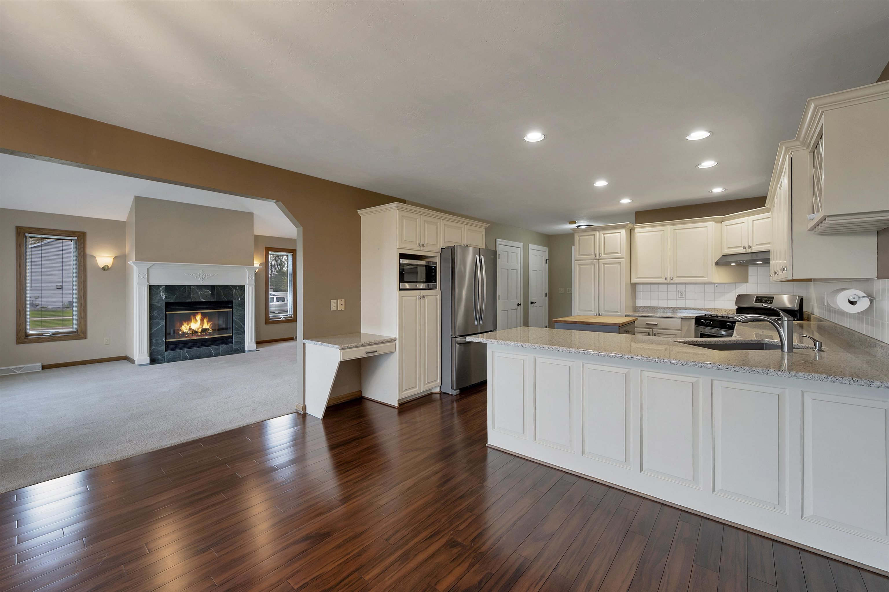 2228 Lost Dauphin Road De Pere, WI 54115 - Photo 14 of 54