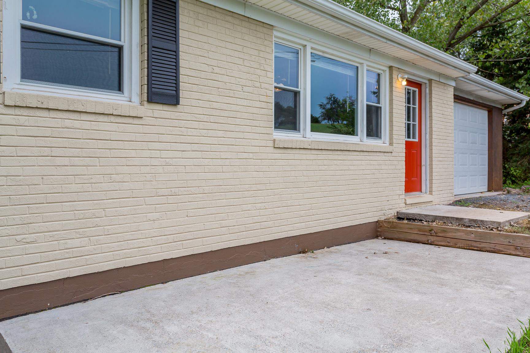 1825 Lacey Spring Road Harrisonburg, VA 22802 - Photo 7 of 42 Gallery Image 7