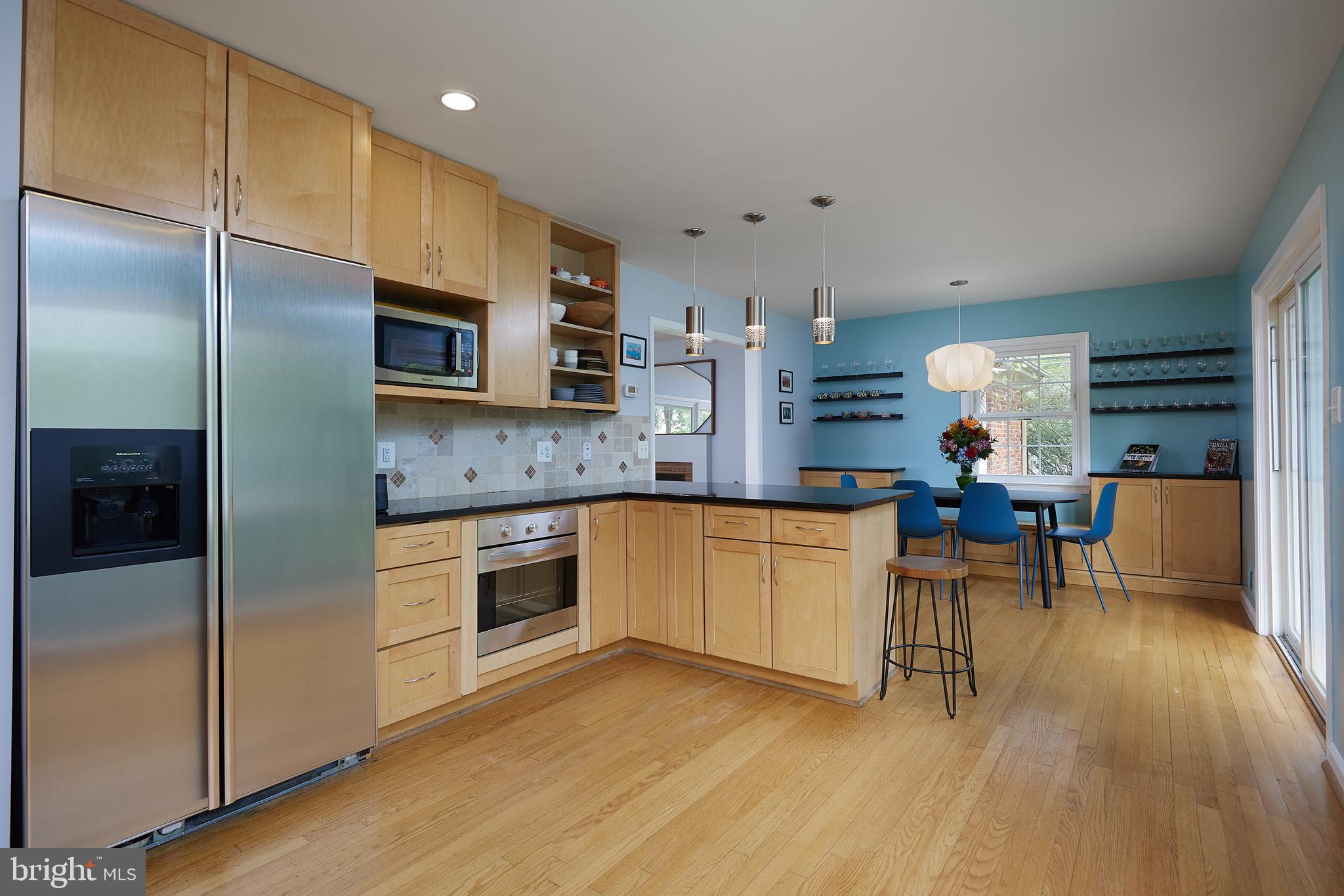 7209 Marbury Road Bethesda, MD 20817 - Photo 12 of 36