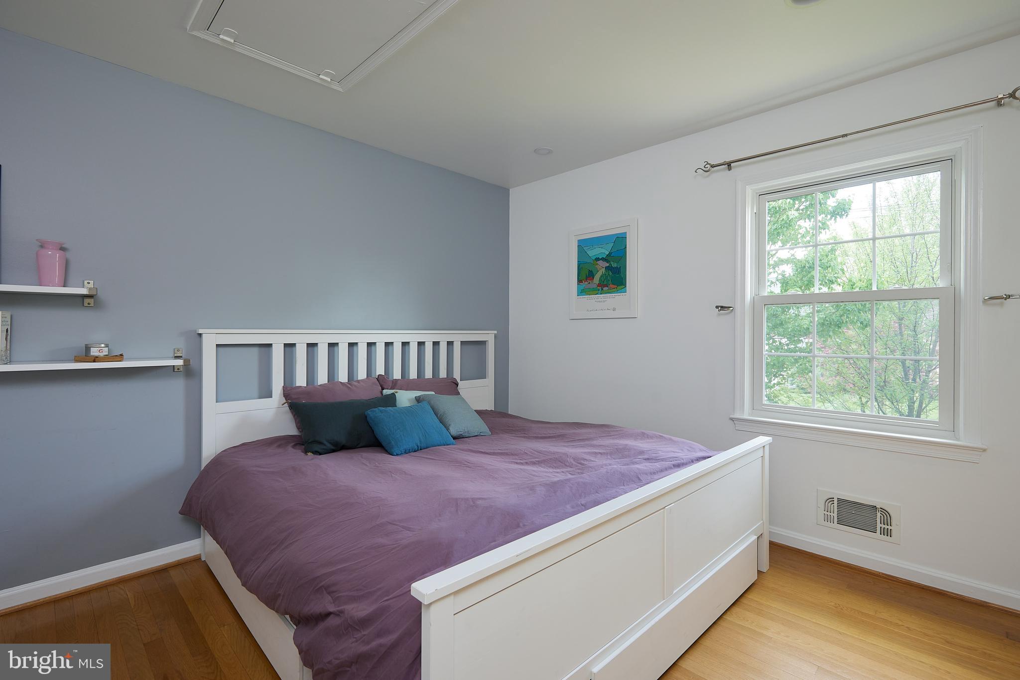 7209 Marbury Road Bethesda, MD 20817 - Photo 22 of 36