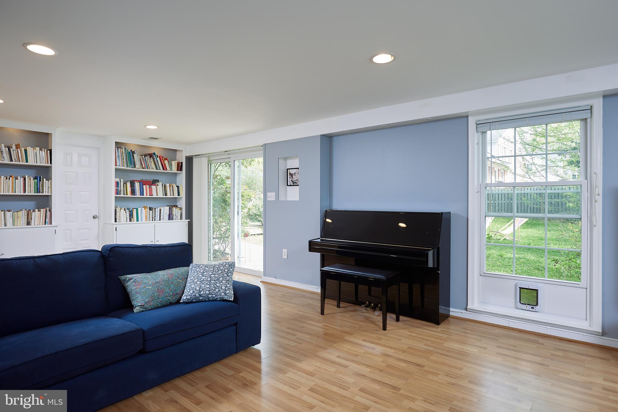 7209 Marbury Road Bethesda, MD 20817 - Photo 28 of 36
