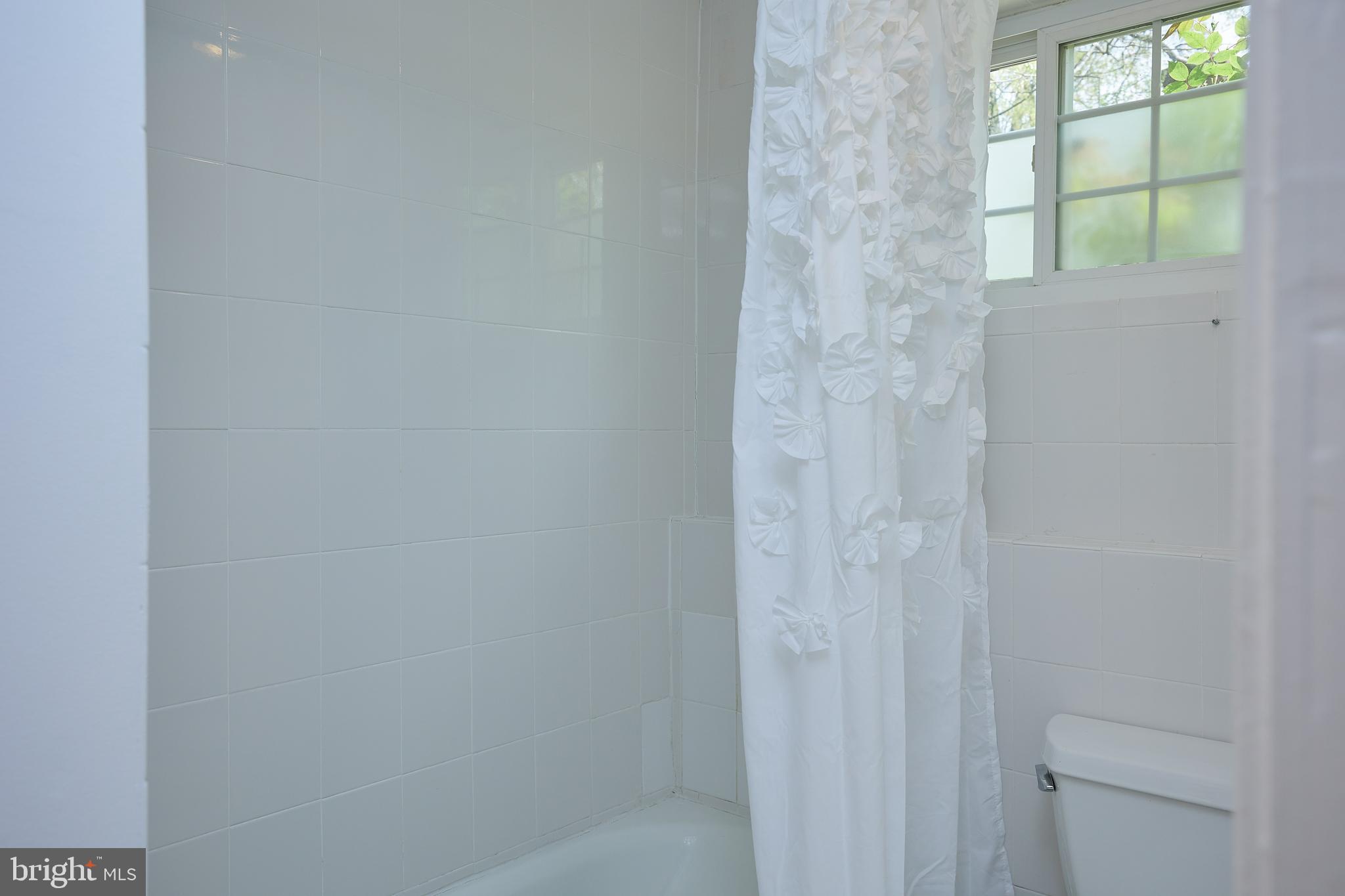 7209 Marbury Road Bethesda, MD 20817 - Photo 30 of 36