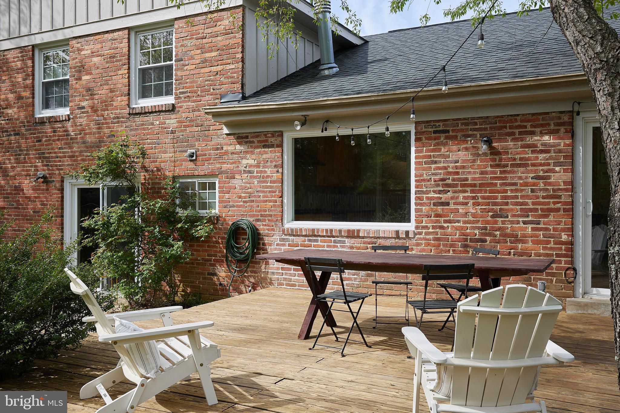 7209 Marbury Road Bethesda, MD 20817 - Photo 33 of 36