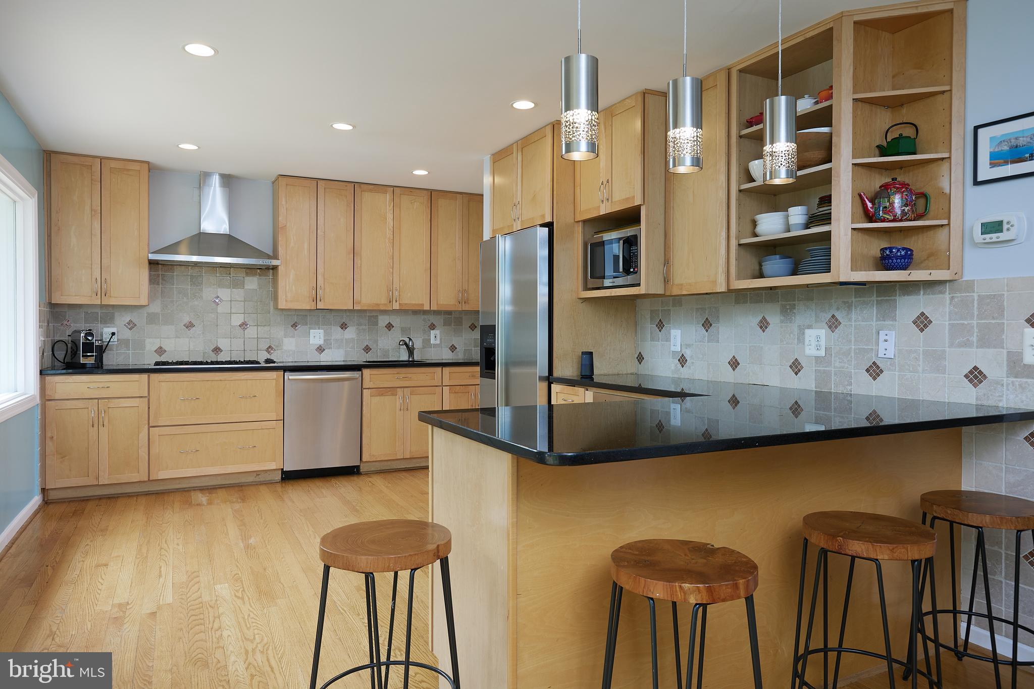 7209 Marbury Road Bethesda, MD 20817 - Photo 10 of 36