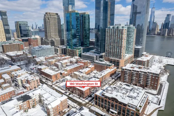 $775,000 | 180 Washington Street, Unit 2, Jersey City, NJ 07302