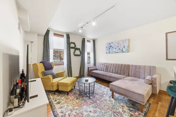 $775,000 | 180 Washington Street, Unit 2, Jersey City, NJ 07302