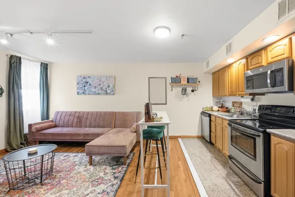 $775,000 | 180 Washington Street, Unit 2, Jersey City, NJ 07302