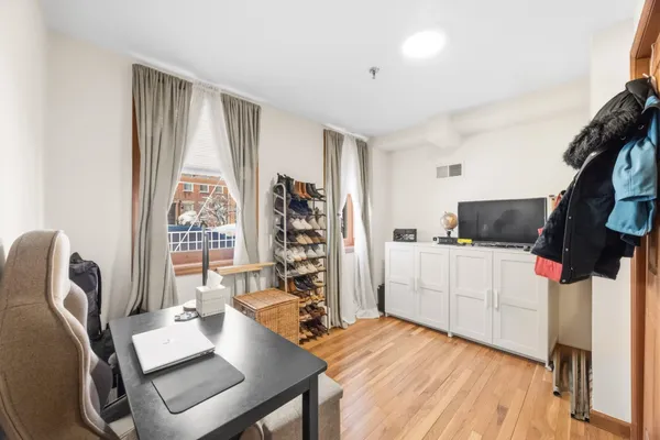 $775,000 | 180 Washington Street, Unit 2, Jersey City, NJ 07302