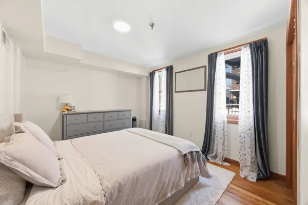 $775,000 | 180 Washington Street, Unit 2, Jersey City, NJ 07302