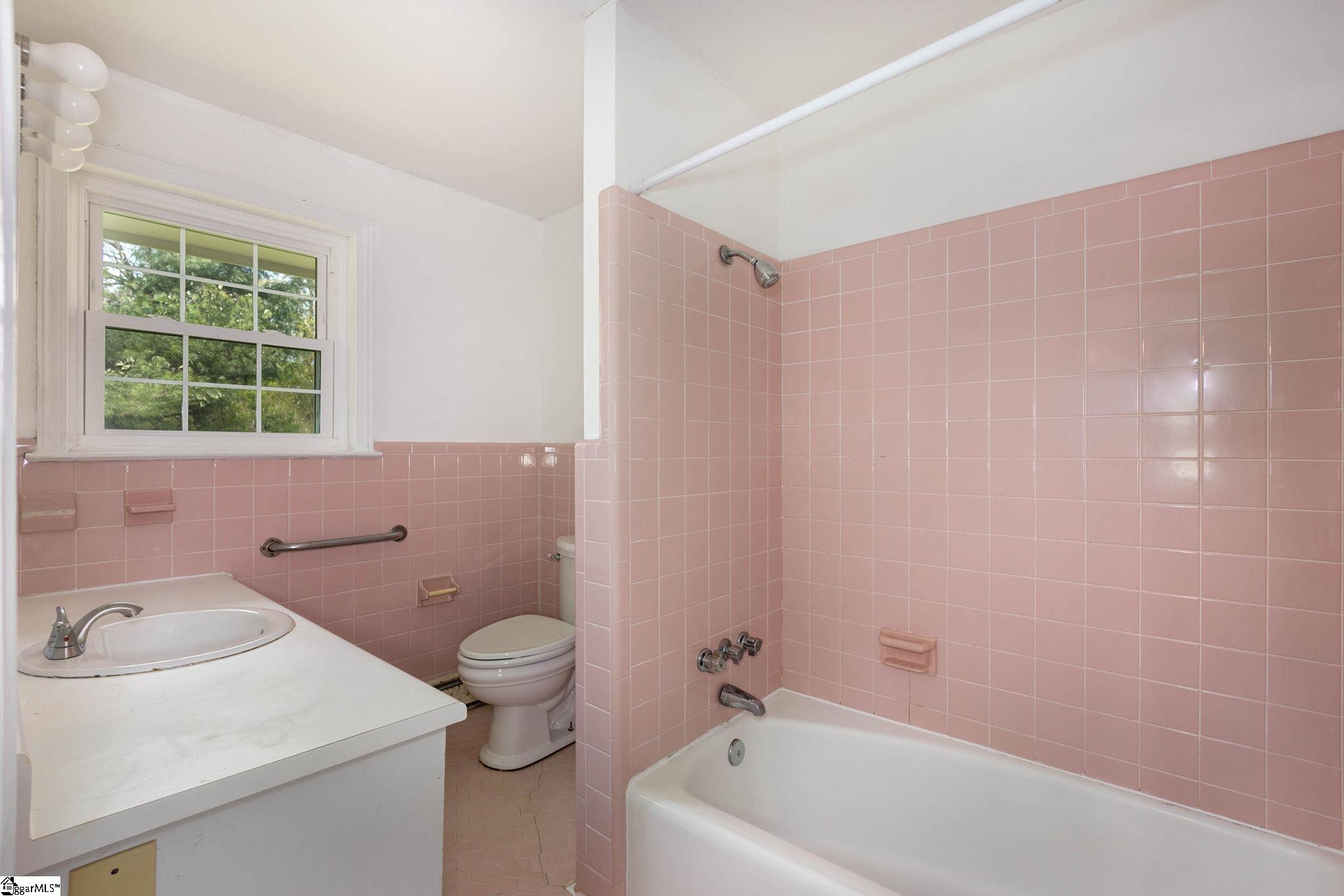412 Hammett Bridge Road Greer, SC 29650 - Photo 15 of 26 Gallery Image 15
