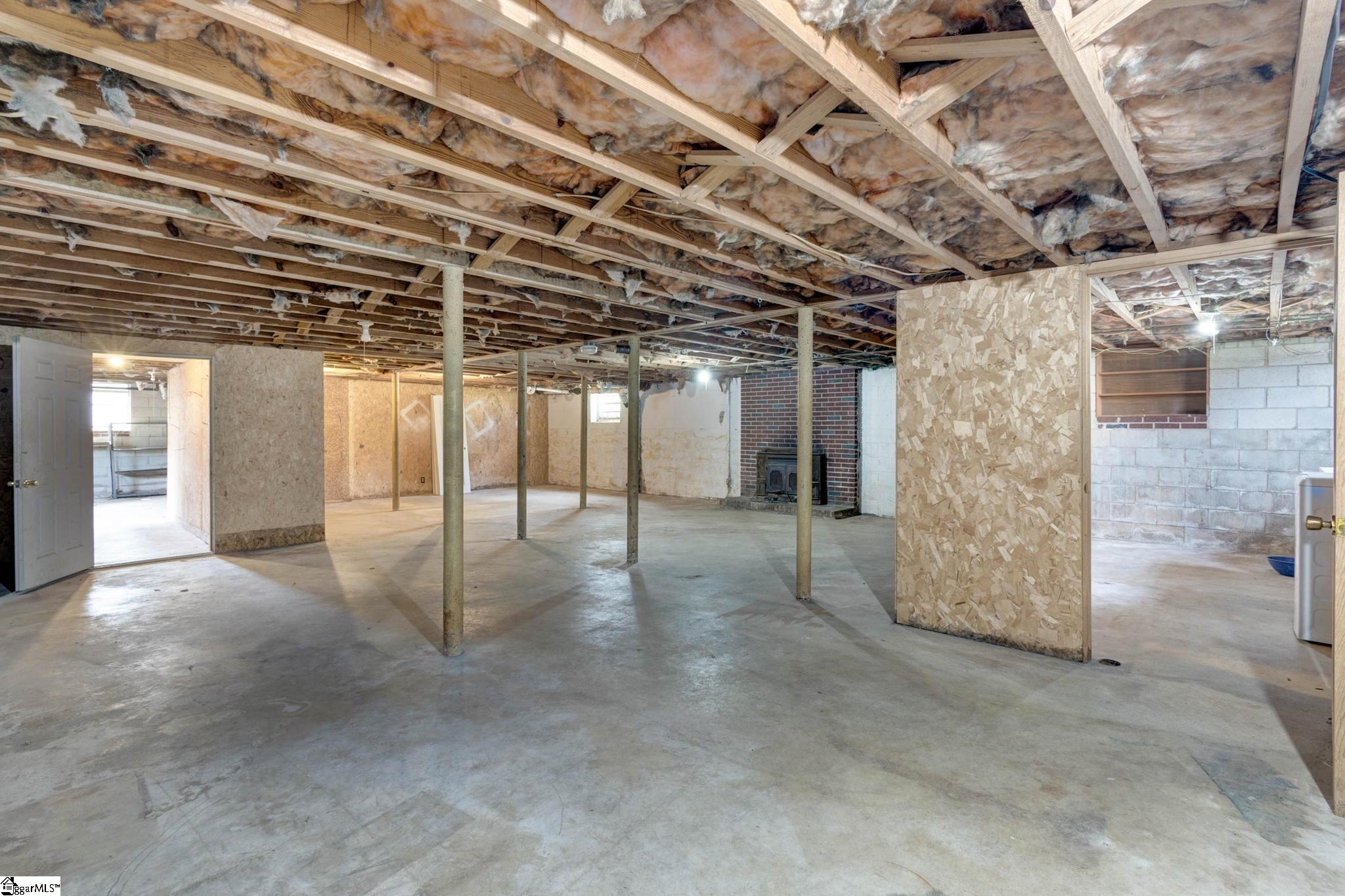 412 Hammett Bridge Road Greer, SC 29650 - Photo 20 of 26 Gallery Image 20